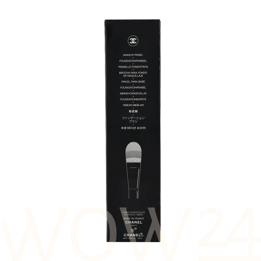 Chanel Chanel Les Pinceaux Foundation Brush thumbnail 3