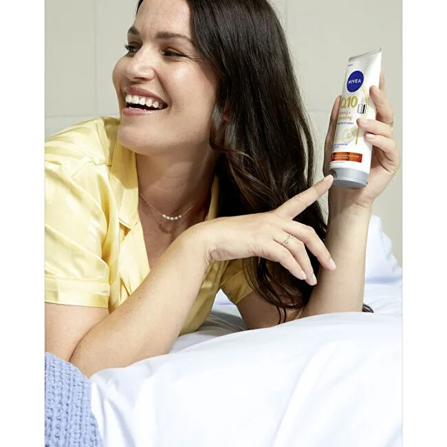 Nivea Firming and Energizing Body Serum-Lotion Q10 200 ml thumbnail 4