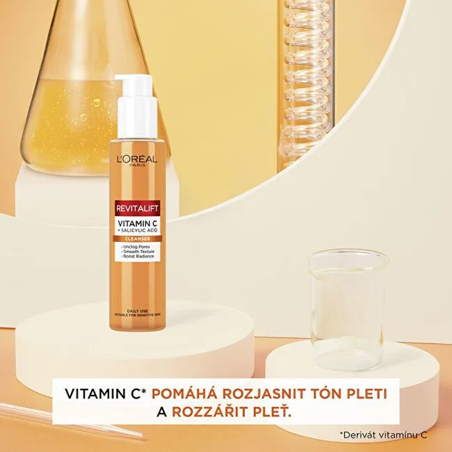 Loreal Revitalift Clinical Vitamin C + Salicylic Acid Cleanser thumbnail 6
