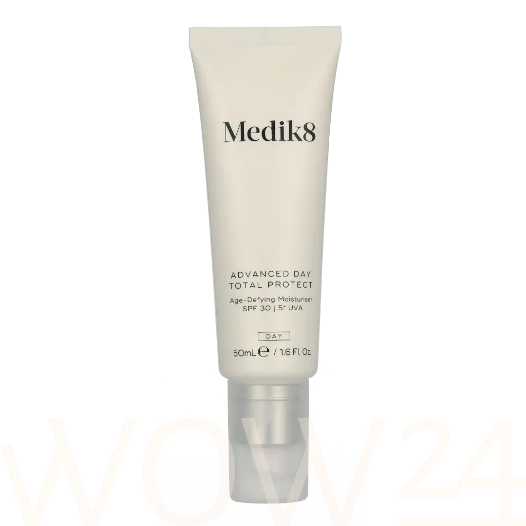 Medik8 Advanced Day Total Protect Age-Defying Moisturiser thumbnail 5