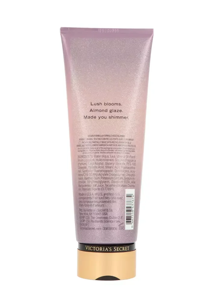 Victoria secret Velvet Petals Shimmer thumbnail 3