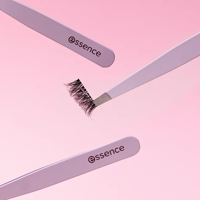 Essence Eyebrow Tweezers thumbnail 3