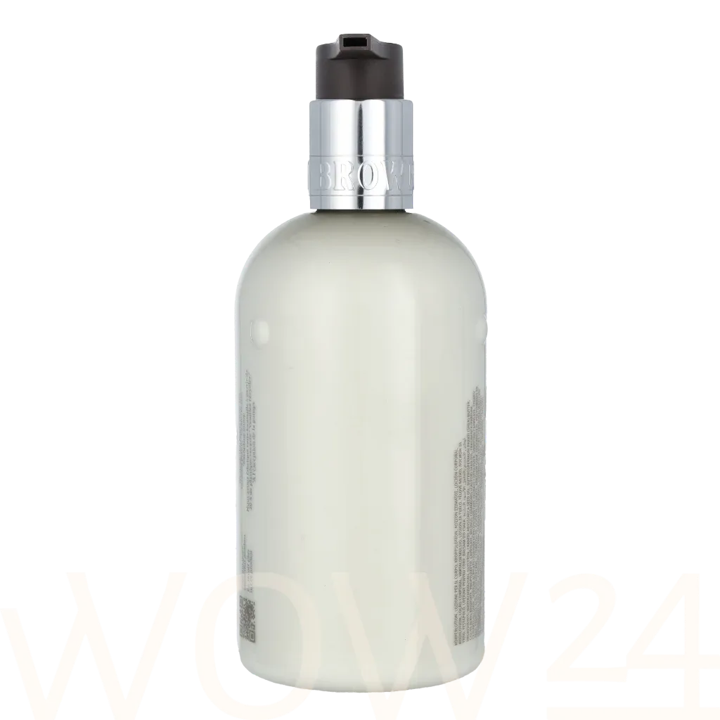 Molton Brown Molton Brown Re-Charge Black Pepper Body Lotion thumbnail 3