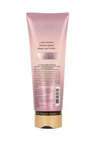 Victoria secret Velvet Petals thumbnail 5