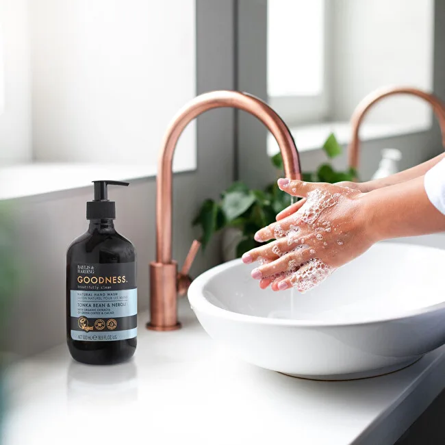 Baylis & Harding Tonka Bean & Neroli Hand Wash thumbnail 3