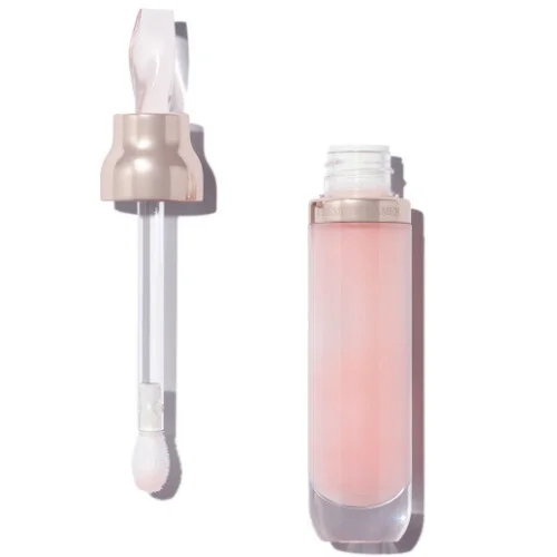 The lip volumizer