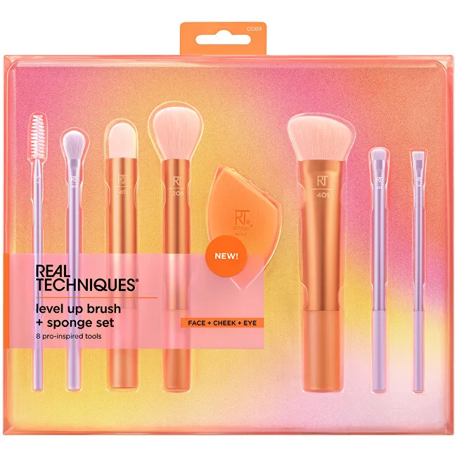 Real Techniques Brushes Level Up Brush + Sponge Set thumbnail 2