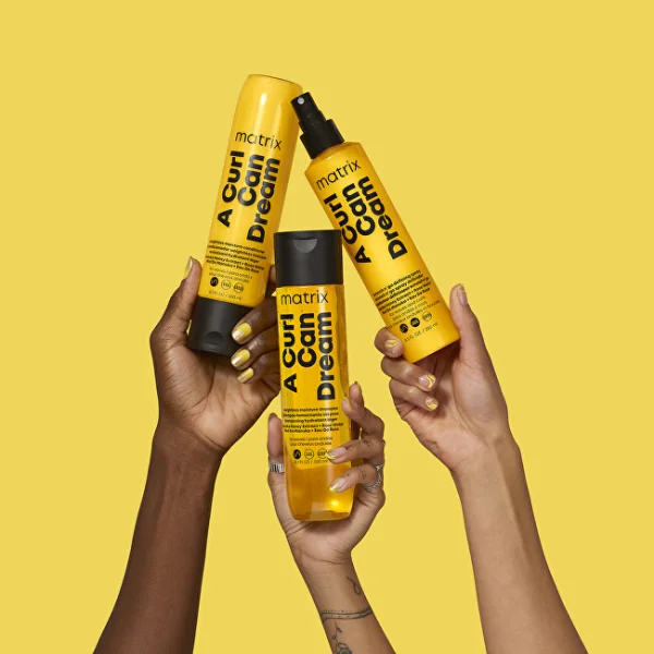 A curl can dream scrunch n' go defining spray thumbnail 3