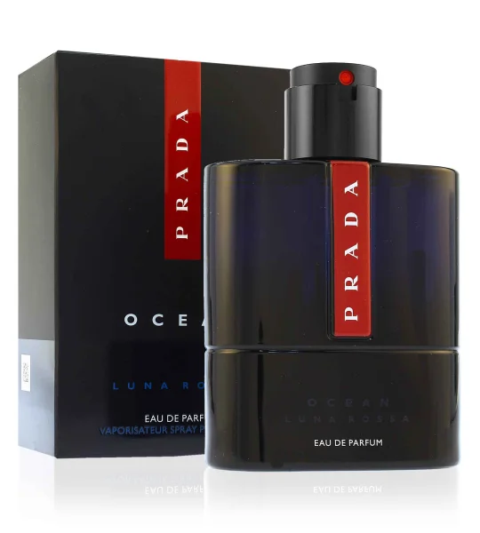 Luna rossa ocean