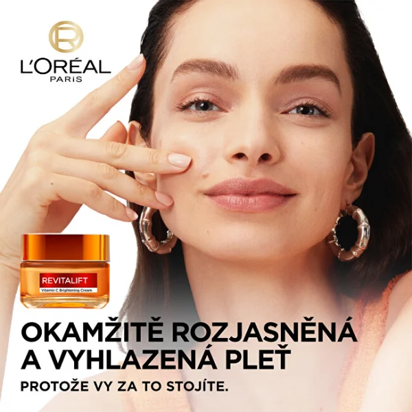 Revitalift vitamin c brightening cream thumbnail 5