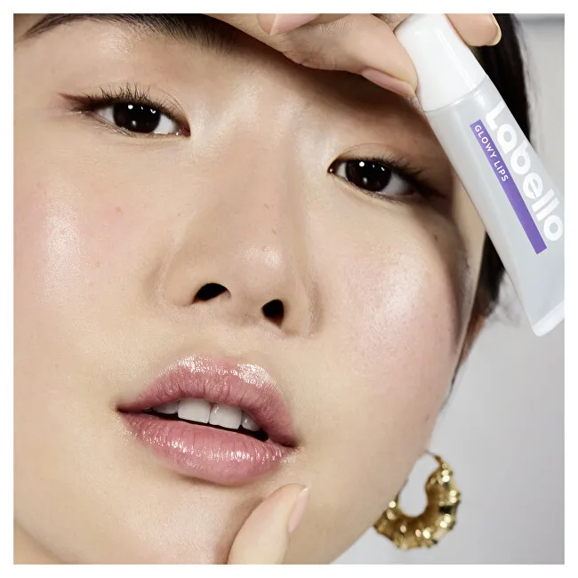 Labello Glowy Lips nourishing lip balm thumbnail 5