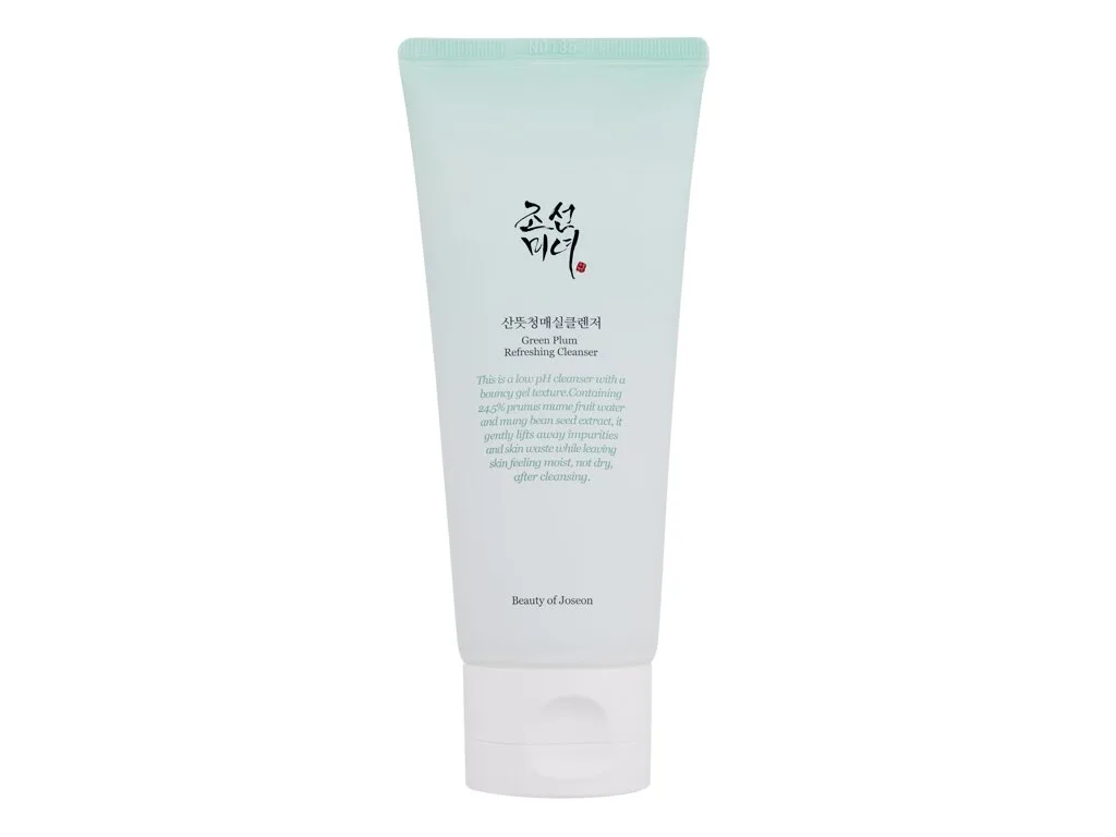 Green plum refreshing cleanser