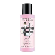 Brushes brush cleanser