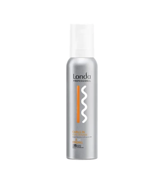 Curls in curl mousse