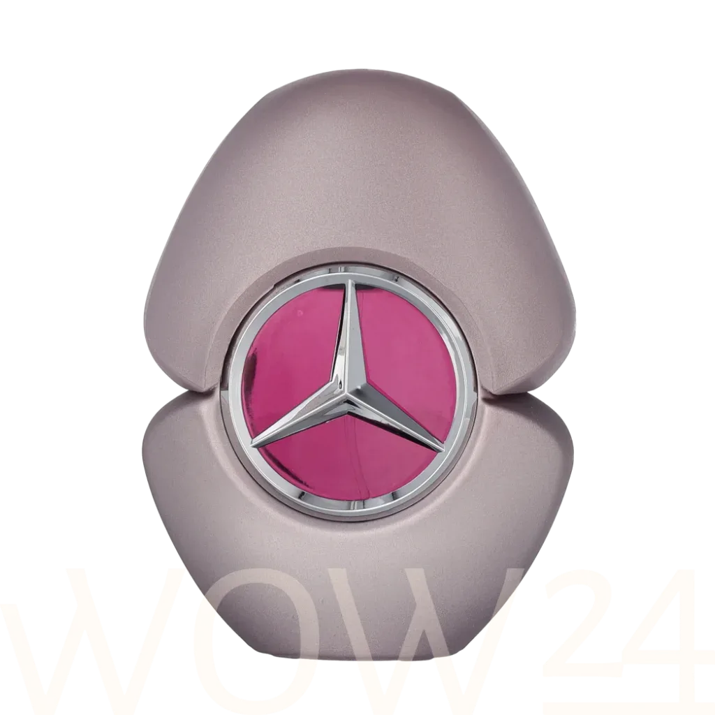 Mercedes-Benz Woman thumbnail 5