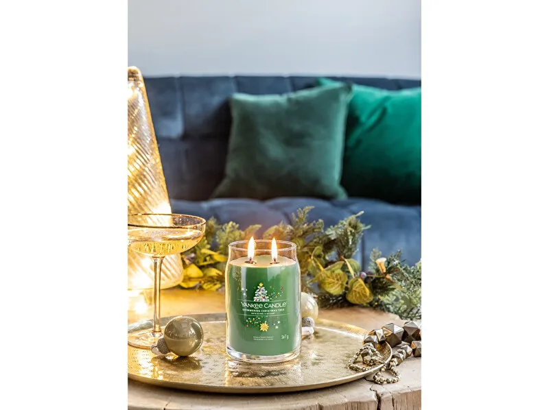 Yankee Candle Shimmering Christmas Tree thumbnail 3