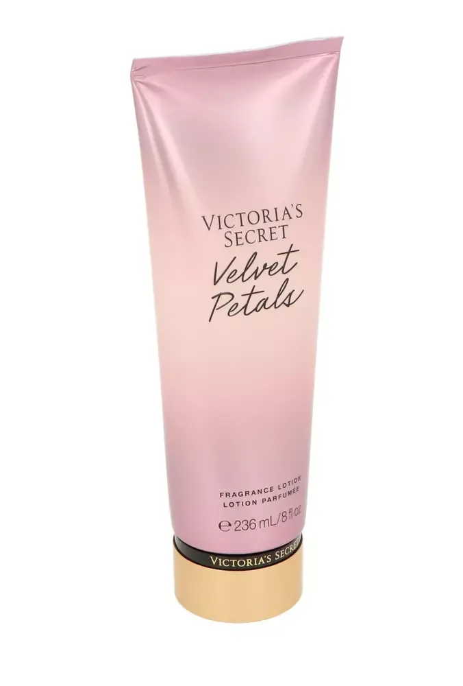 Victoria secret Velvet Petals thumbnail 3