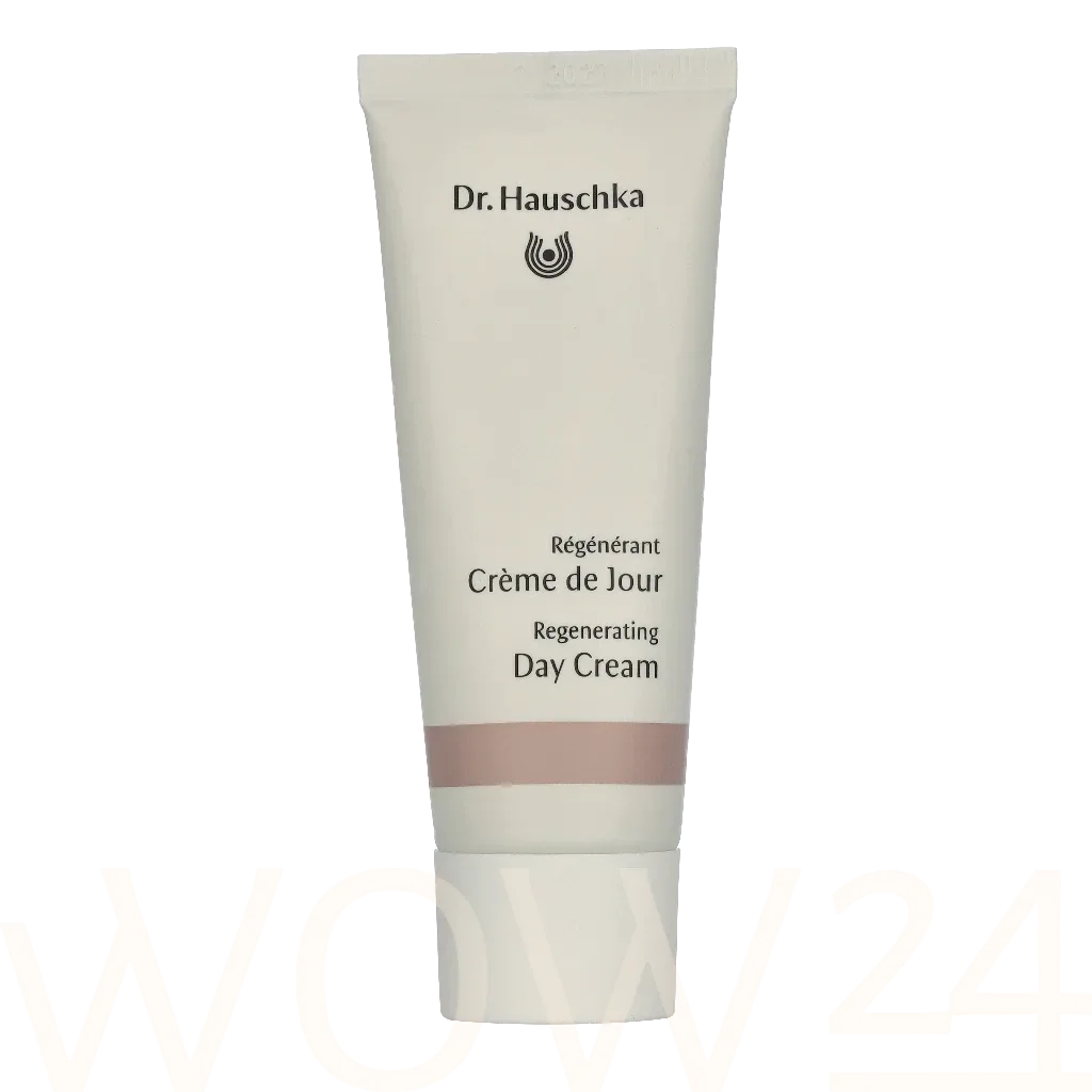 Dr.Hauschka Regenerating thumbnail 5