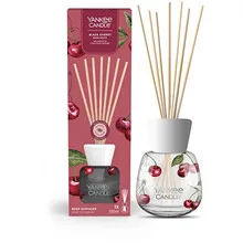 Yankee Candle black cherry thumbnail 4