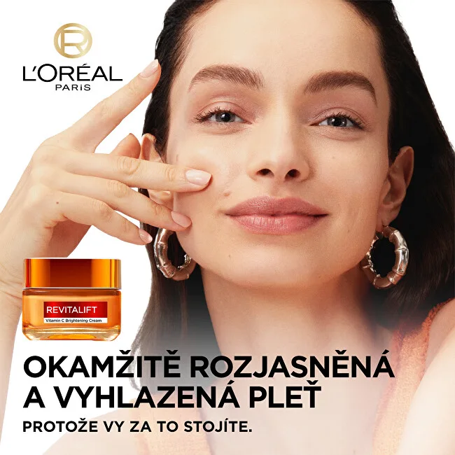Loreal Revitalift Vitamin C Brightening Cream thumbnail 7
