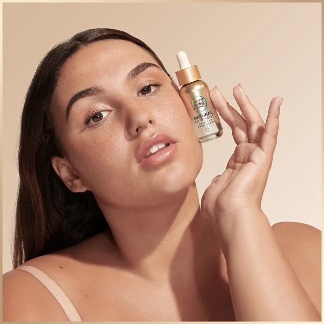 Garnier Ambre solaire natural bronzer self-tan face drops thumbnail 6