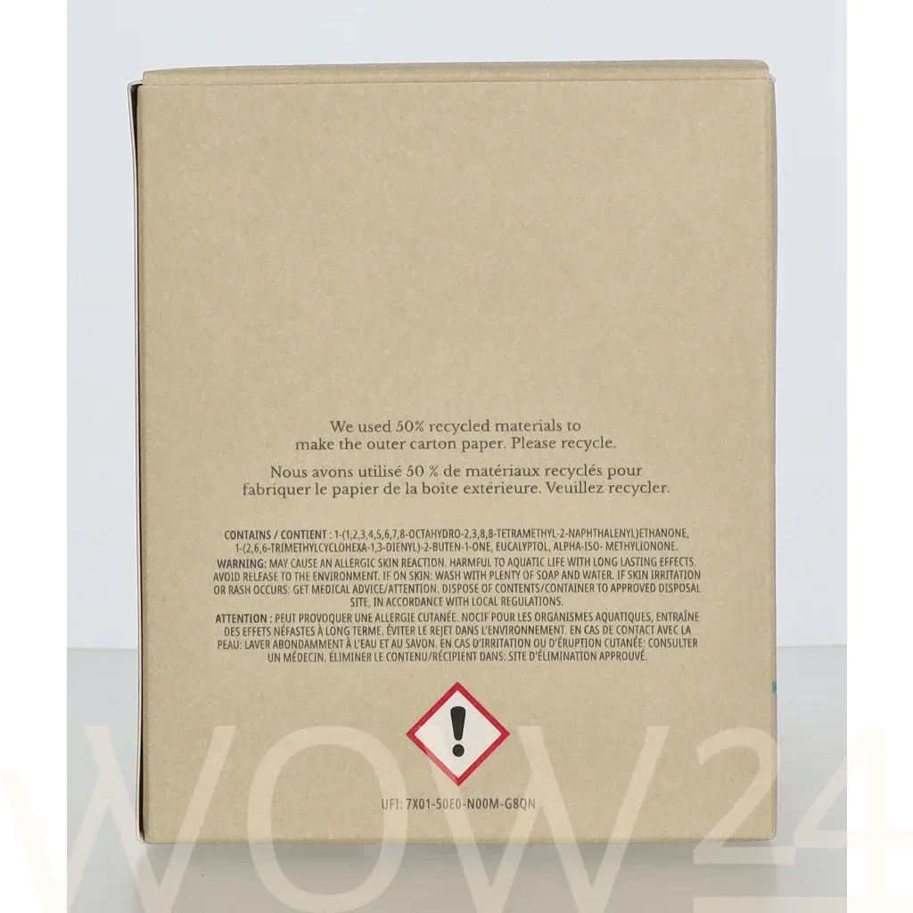 Molton Brown Coastal Cypress & Sea Fennel Scented Candle thumbnail 3