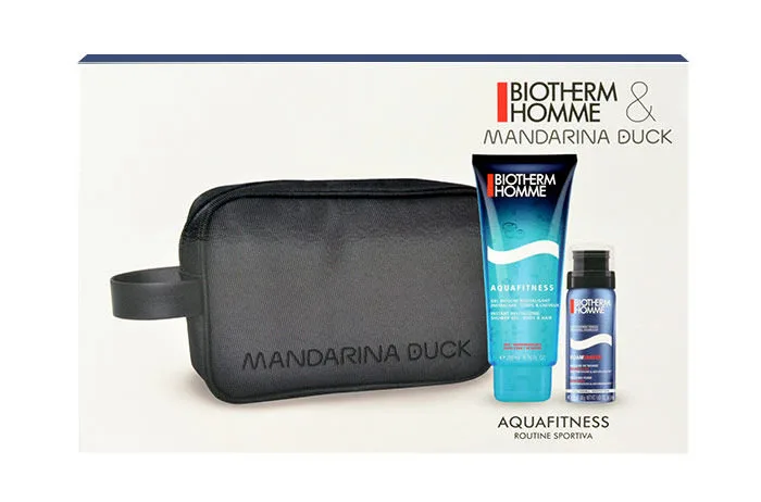 Homme aquafitness