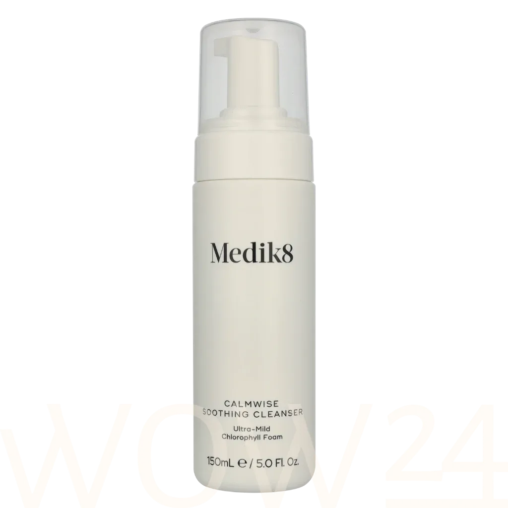 Medik8 Calmwise Soothing Cleanser thumbnail 5