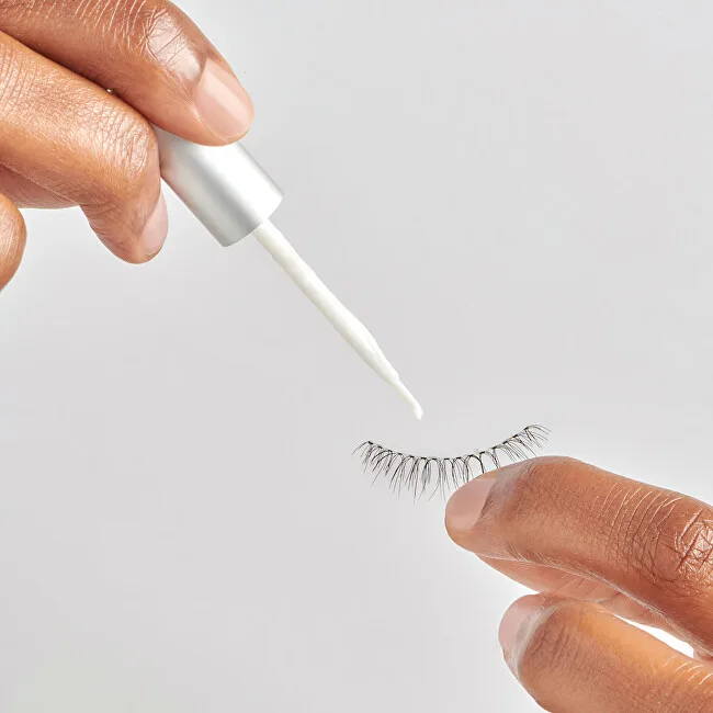 Kiss Super Stick 5-Day Extended Wear (Strip Lash Adhesive) 4.8g Clear thumbnail 4