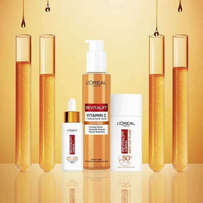 Loreal Revitalift Clinical Vitamin C + Salicylic Acid Cleanser thumbnail 7