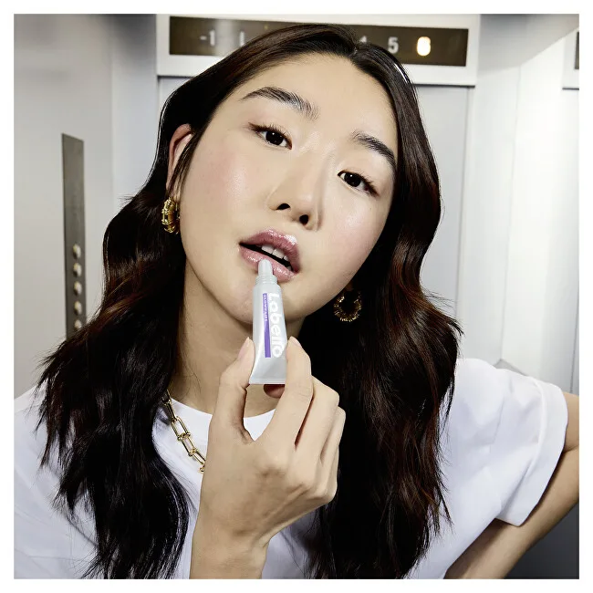 Labello Glowy Lips nourishing lip balm thumbnail 3