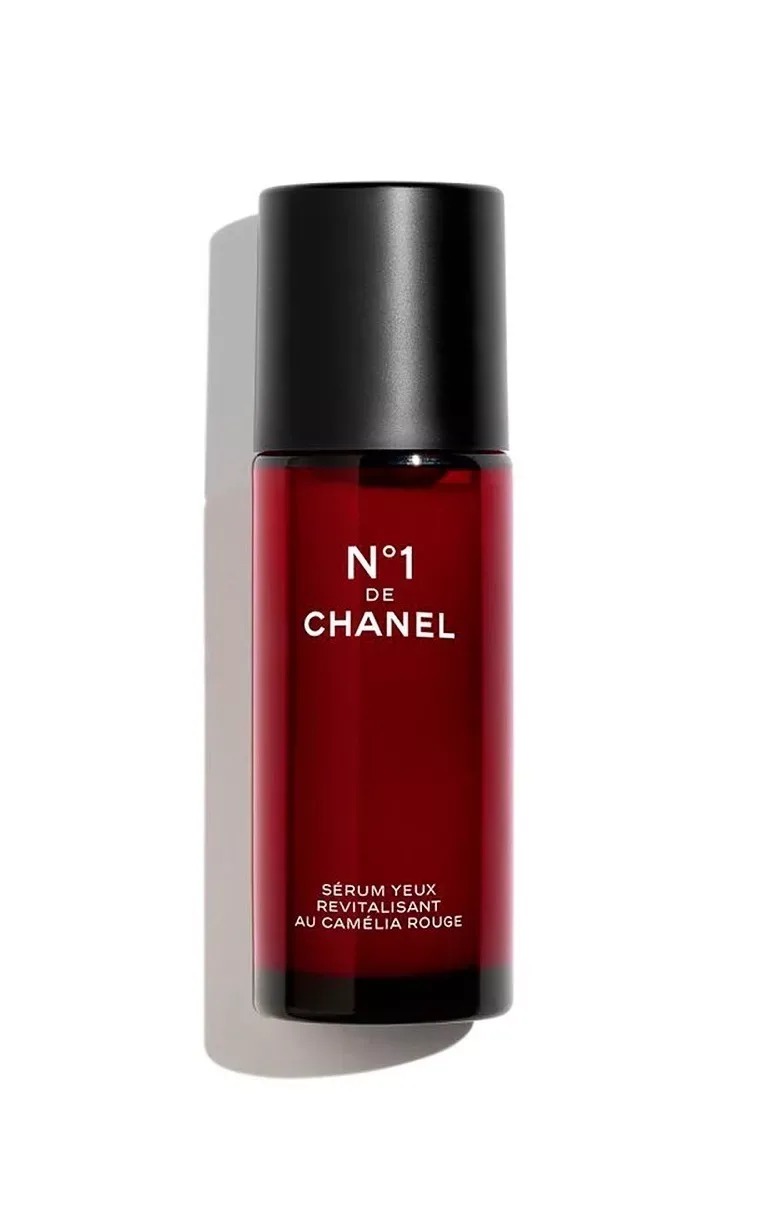 Chanel No.1 Red Camellia Revitalizing Eye Serum thumbnail 3
