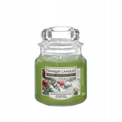 Yankee Candle Home Inspiration Pepperberry Pine scented candle 1