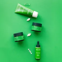 Weleda Skin Food Face Care Ritual Gift Set thumbnail 3