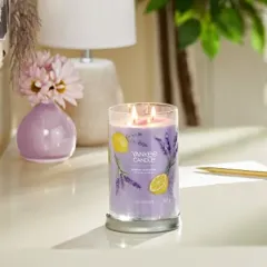 Yankee Candle Aroma candle Signature tumbler large Lemon Lavender 567 g 2