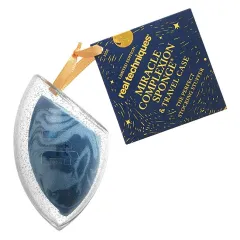 Real Techniques Miracle makeup sponge + case thumbnail 1