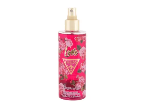 Love passion kiss