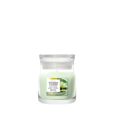 Signature scented candle small glass Cucumber Mint Cooler 110 g
