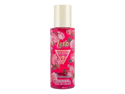 Love passion kiss