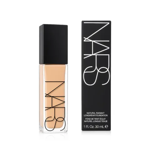 Long-lasting make-up ( Natura l Radiant Longwear Foundation) 30 ml - Salzburg